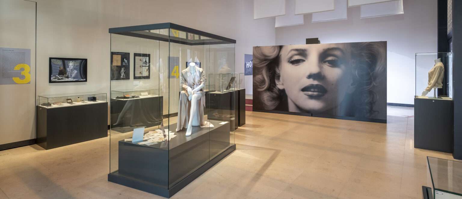 Die Ausstellung zeigt über 200 Einzelstücke aus einer privaten Sammlung von Marilyn Monroe