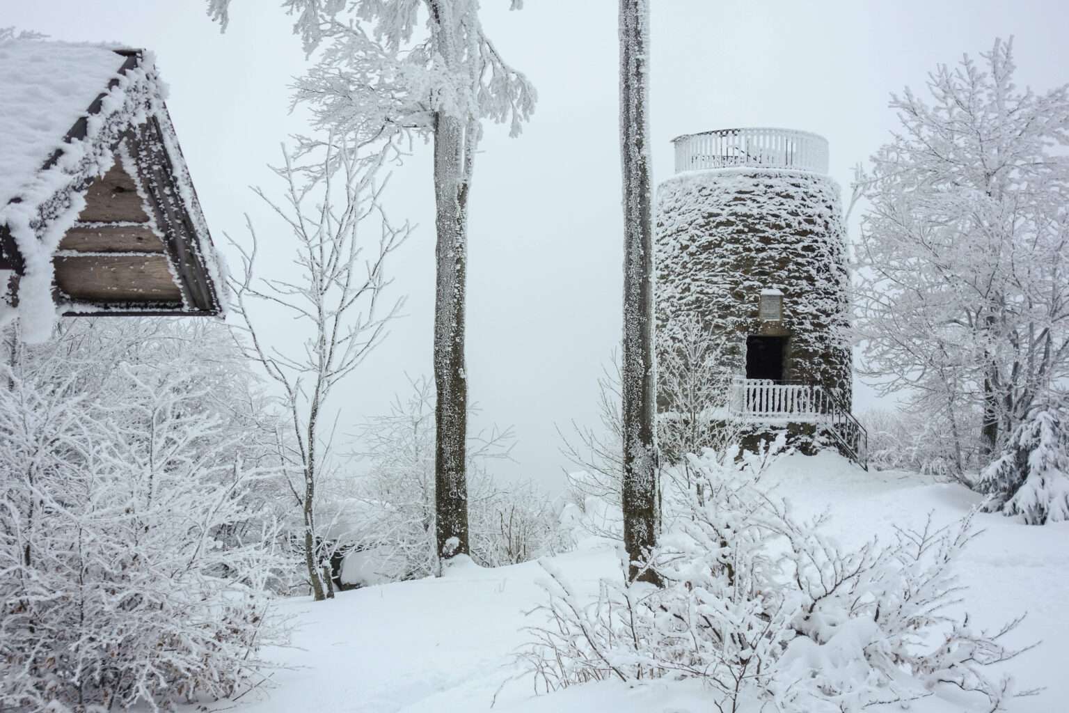 Der Hirschenstein ist auch im Winter ein beliebtes Ausflugsziel.